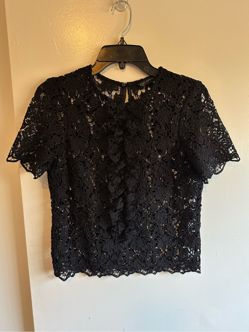 Zara Black Floral Crochet Lace Short Sleeve Blouse No Tag for Materials